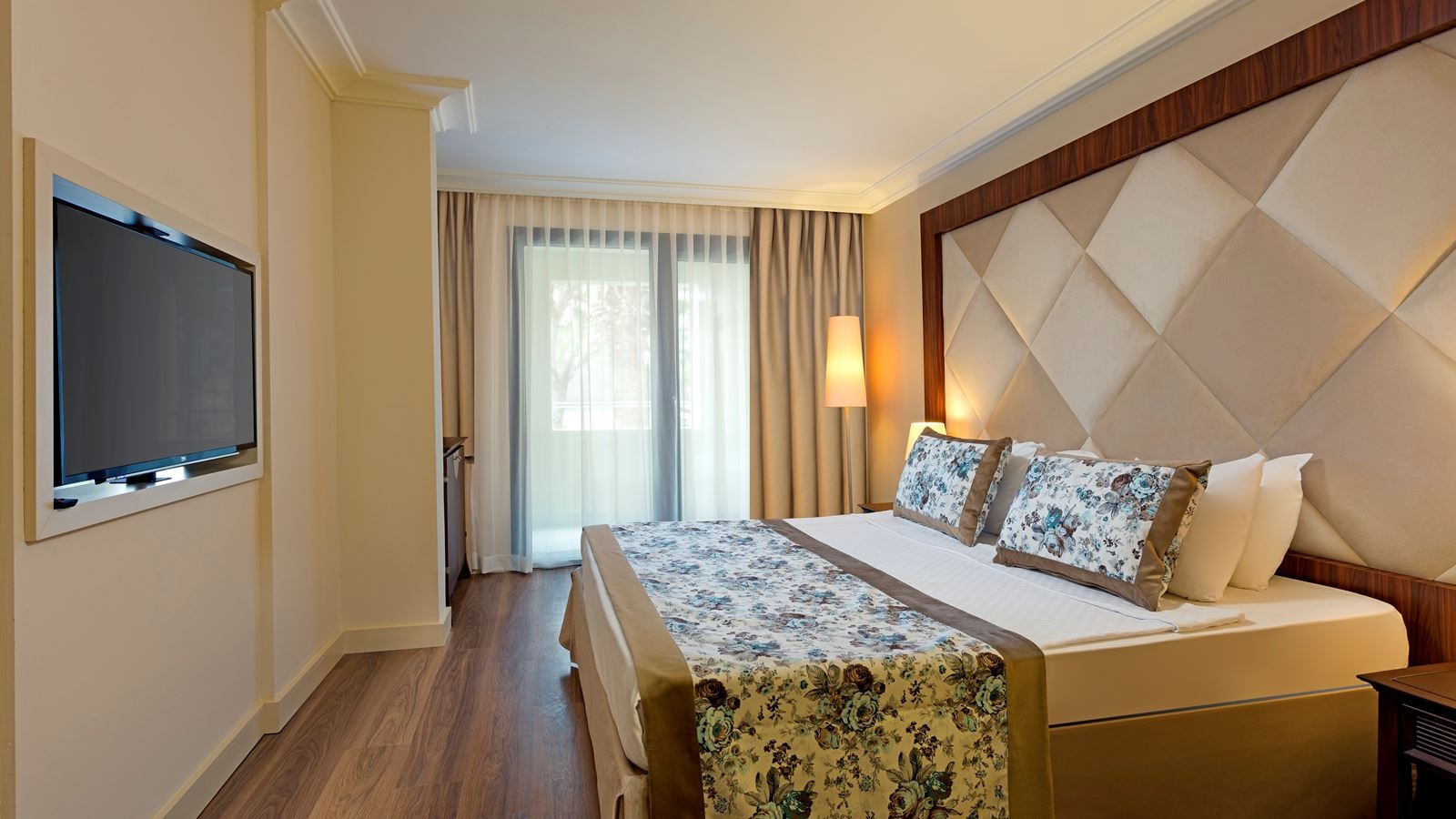 rooms-superior-room