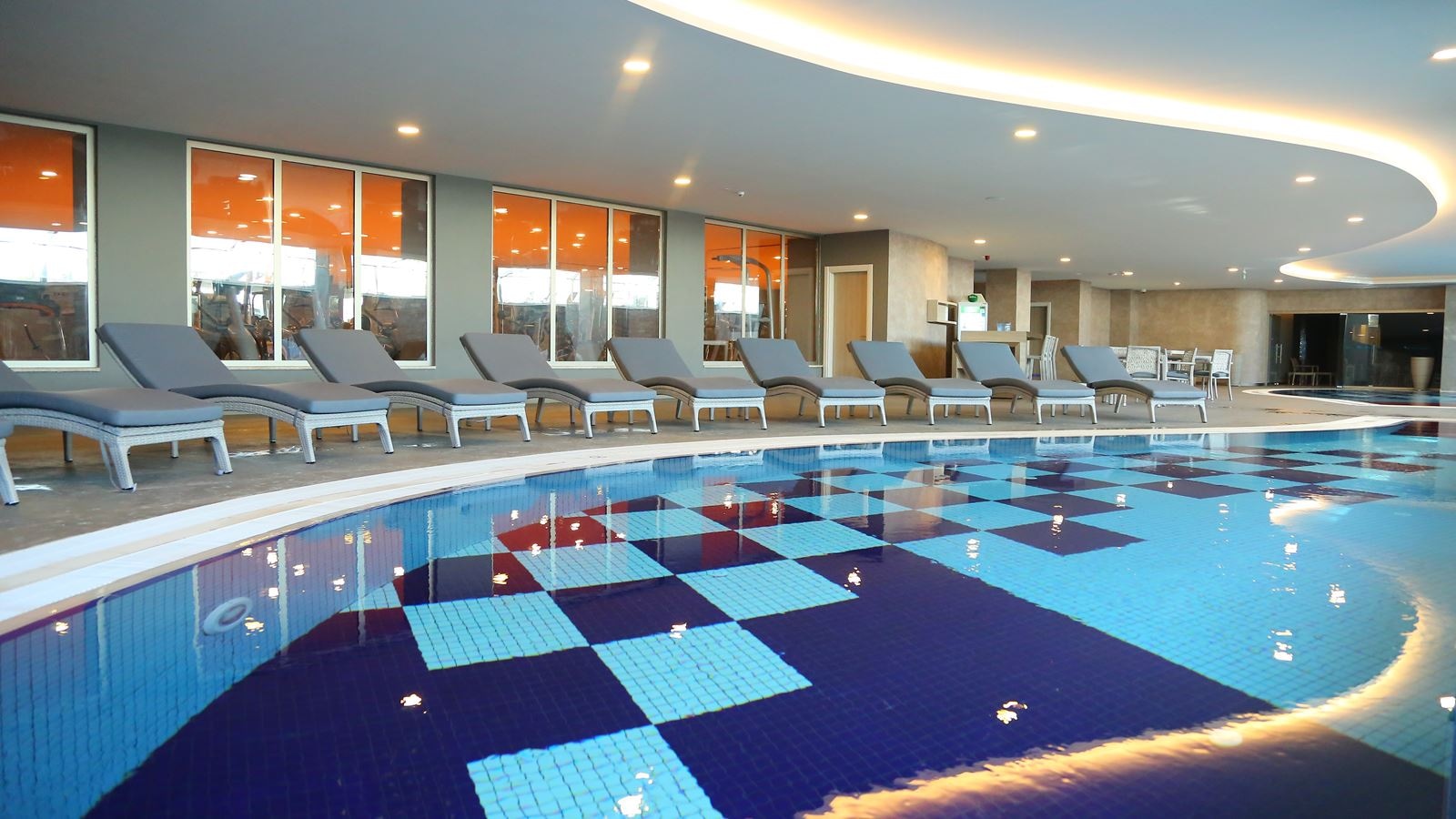 pools-indoor-pool