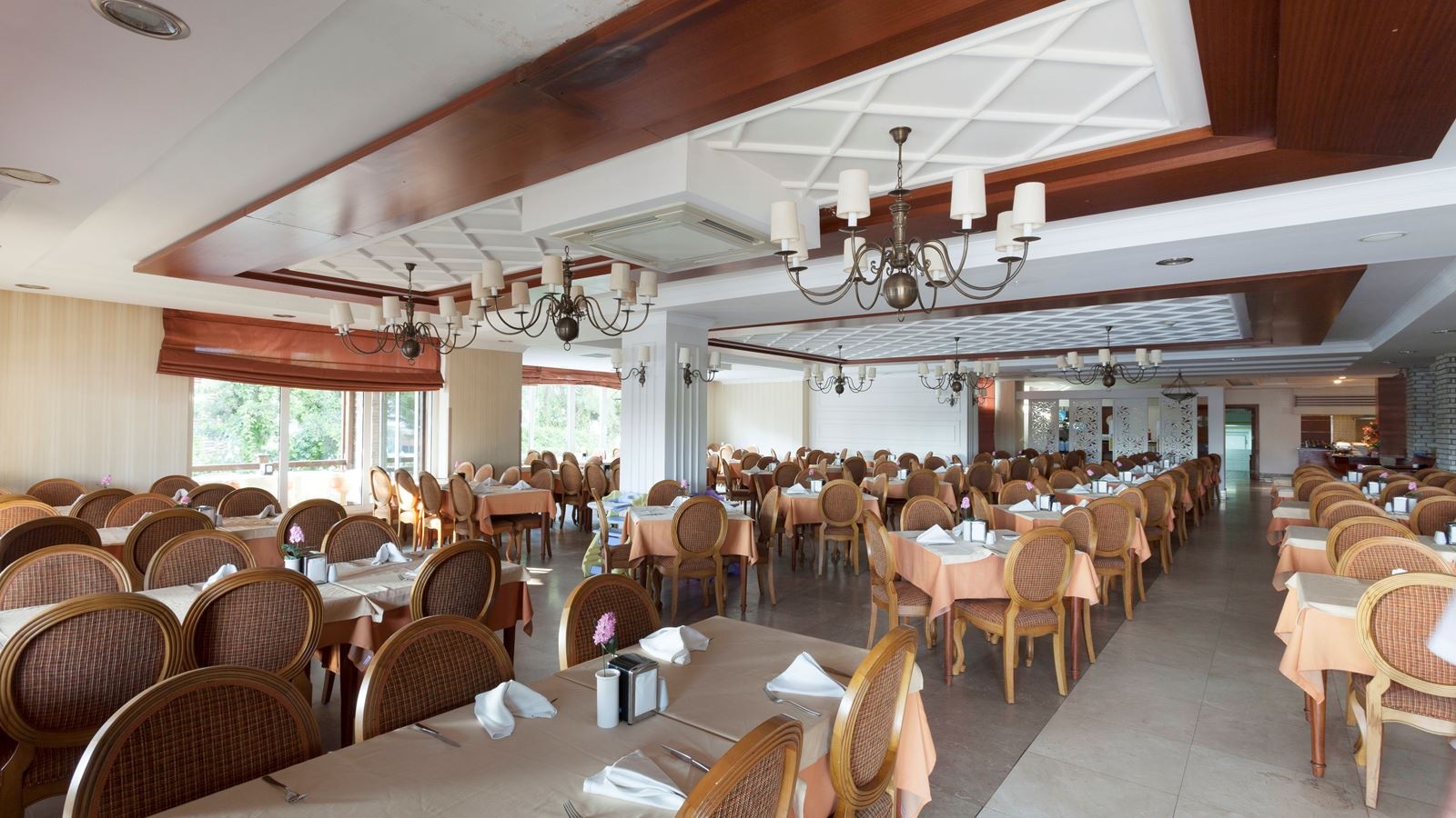 restaurants-main-restaurant