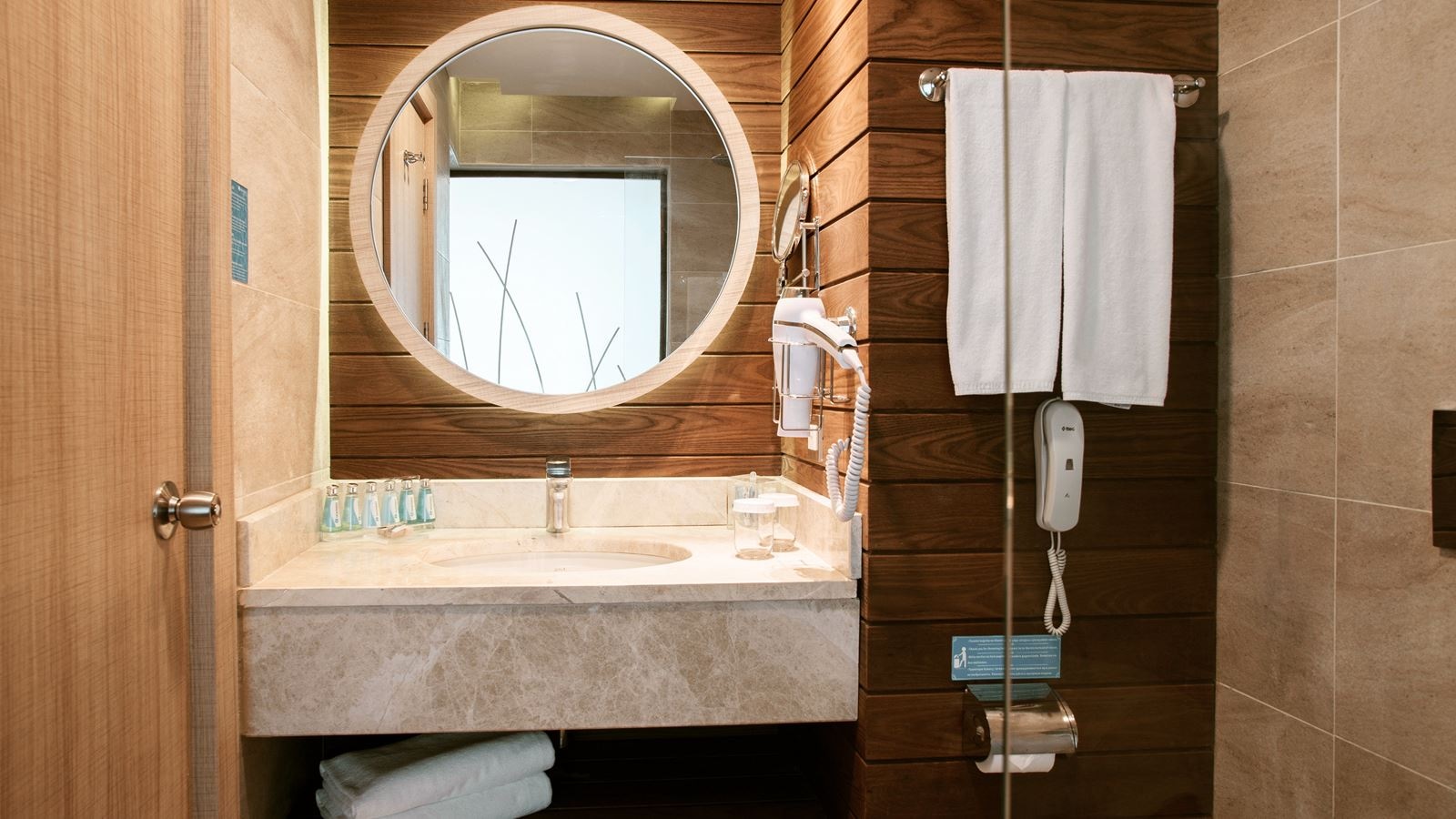 rooms-standard-room-sea-view