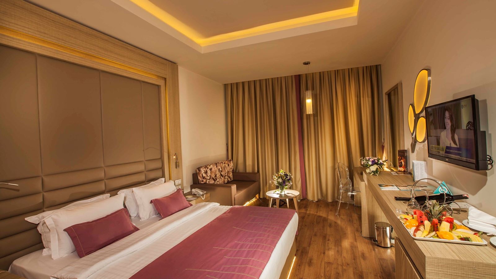 rooms-standard-room-side-sea-view