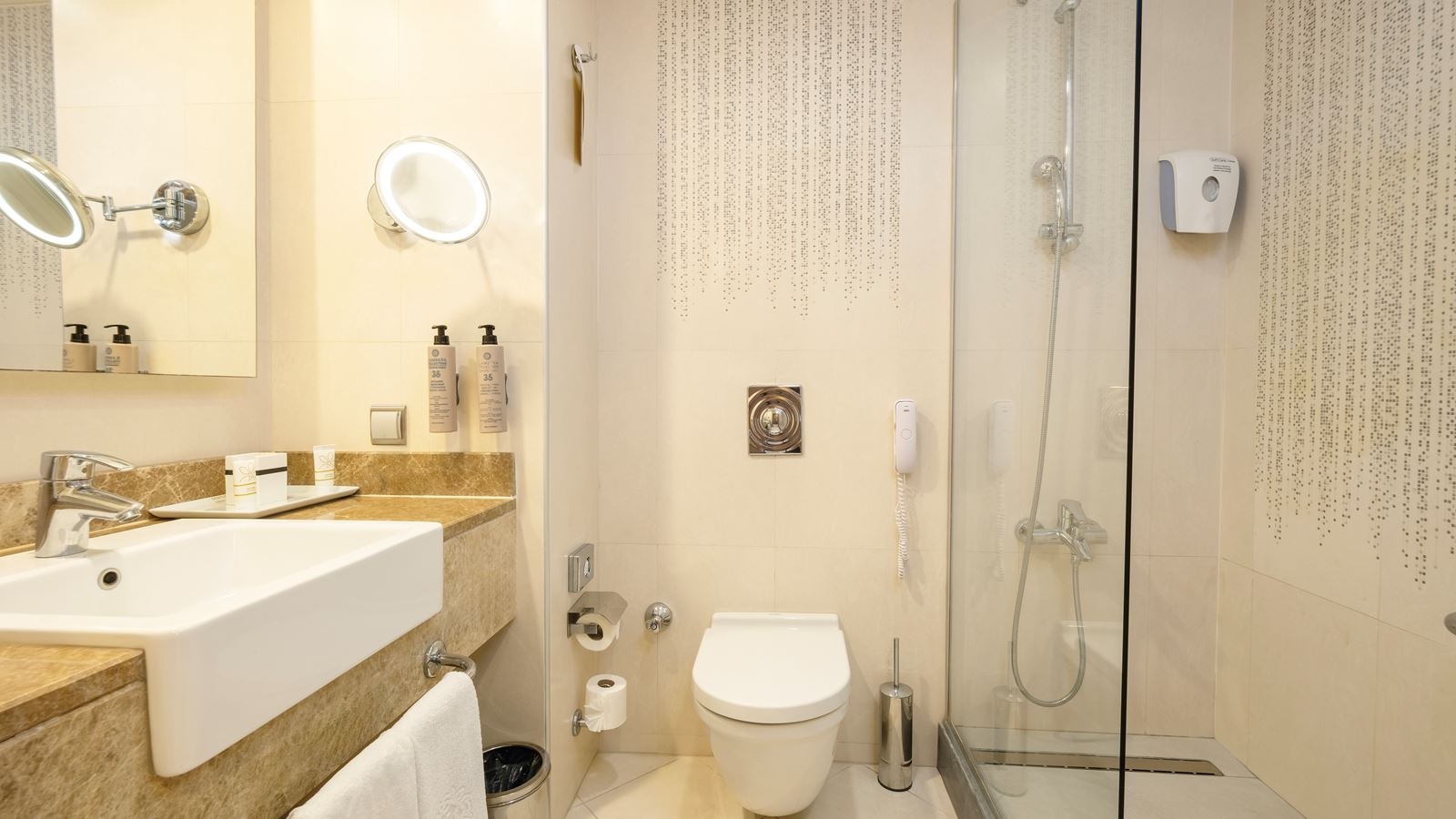 rooms-deluxe-garden-view