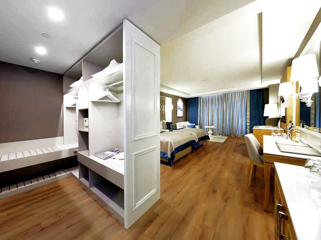 rooms-deluxe-room-sea-view