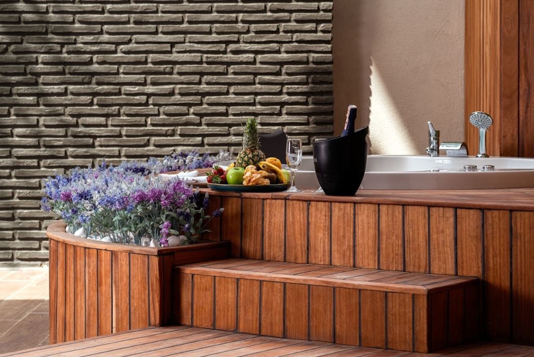 rooms-jakuzzi-terrace