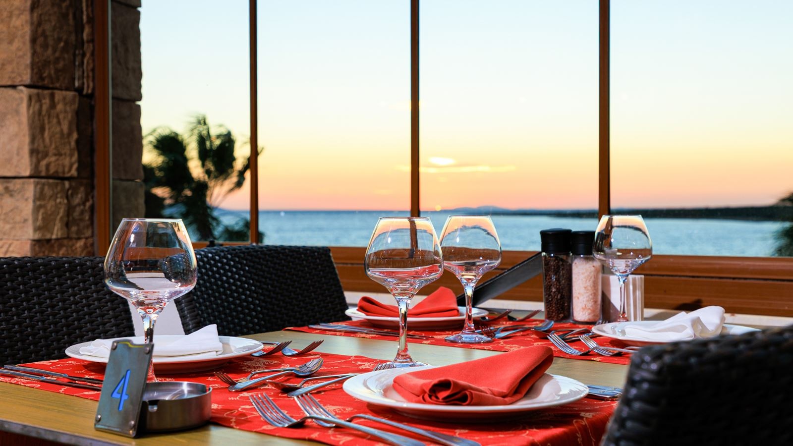 restaurants-lalezar-restaurant-turkish-cuisine