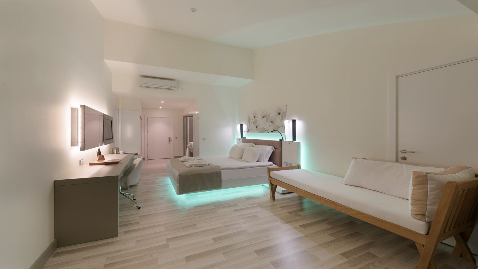 rooms-superior-deluxe-room