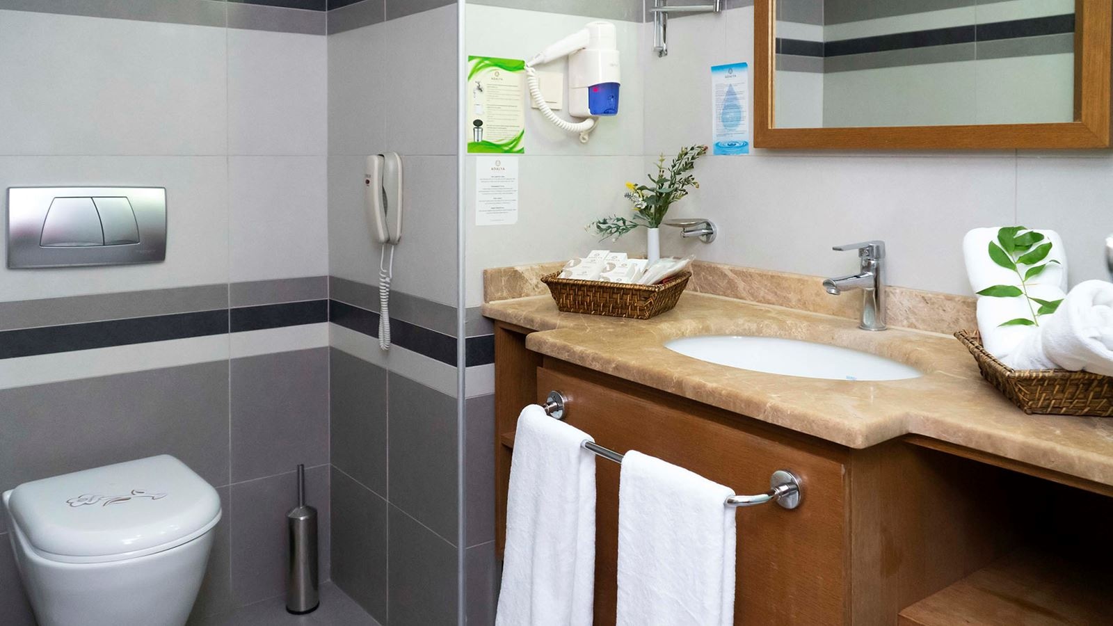 rooms-standard-side-sea-view