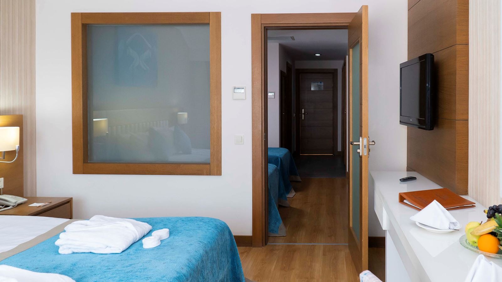 rooms-family-room-2-bedrooms