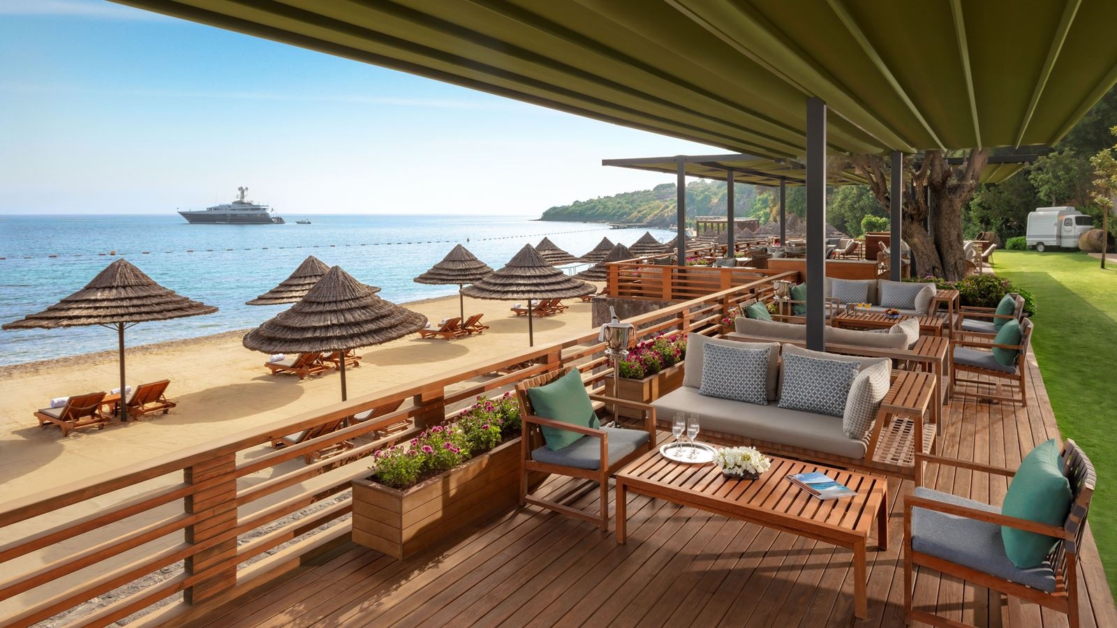 restaurants-blue-beach-restaurant