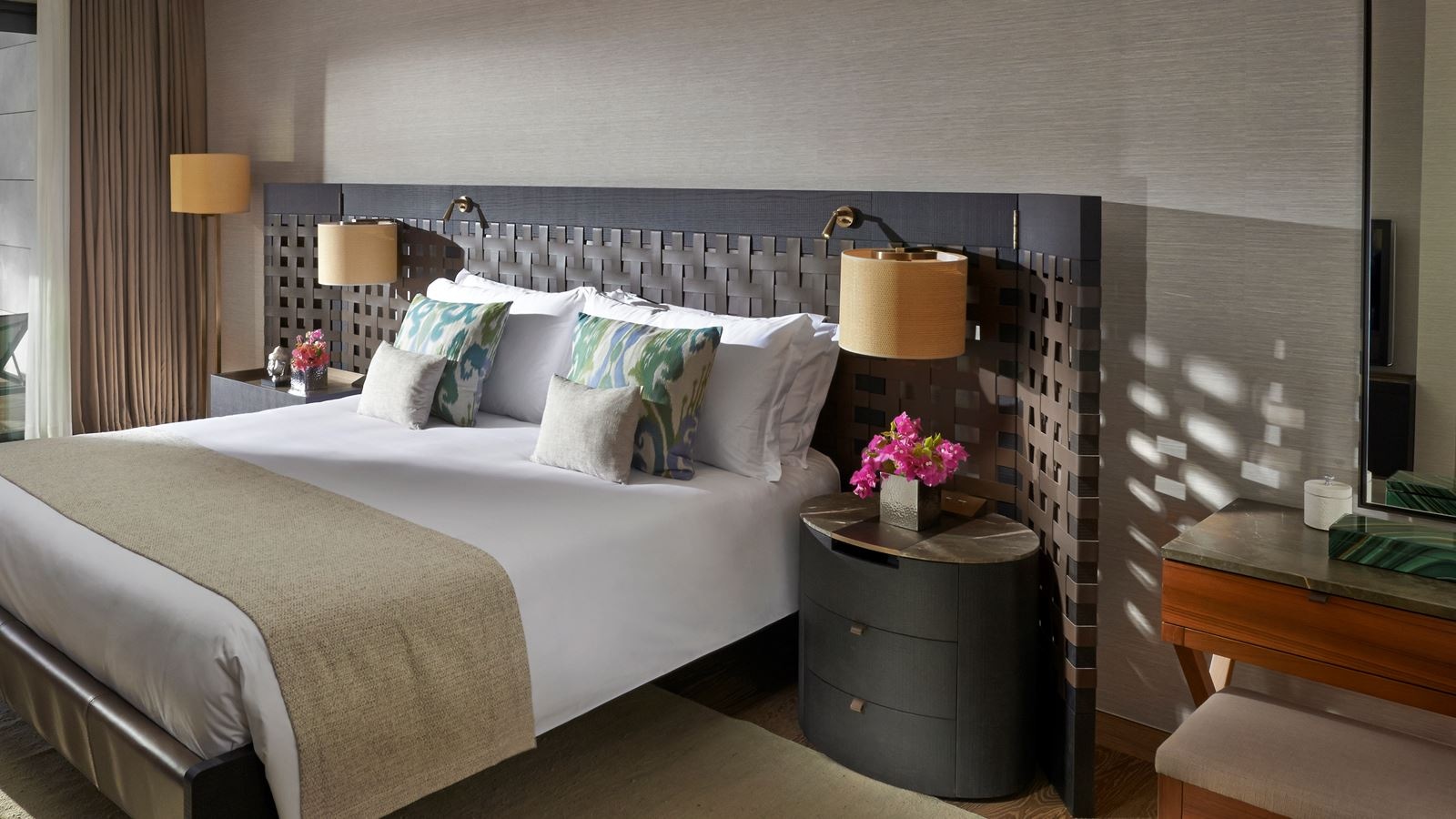 rooms-one-bedroom-garden-view-apartment