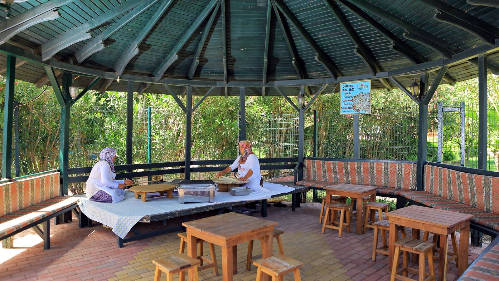 restaurants-beach-snack-bar