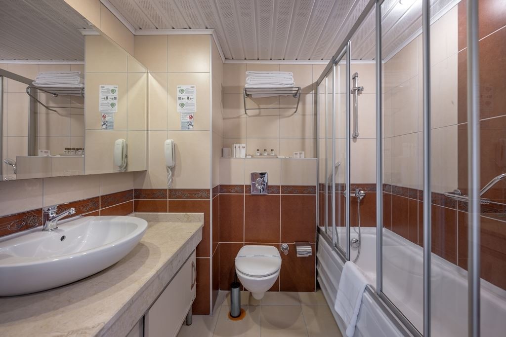 rooms-standard-room-with-balcony