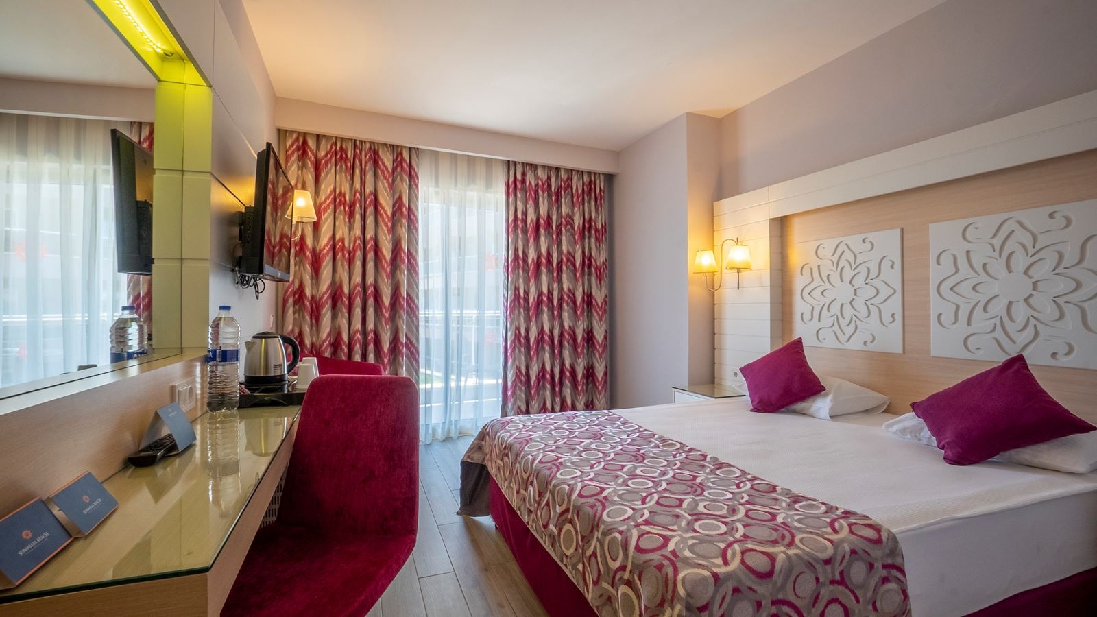 rooms-family-room-2-bedrooms-land-view