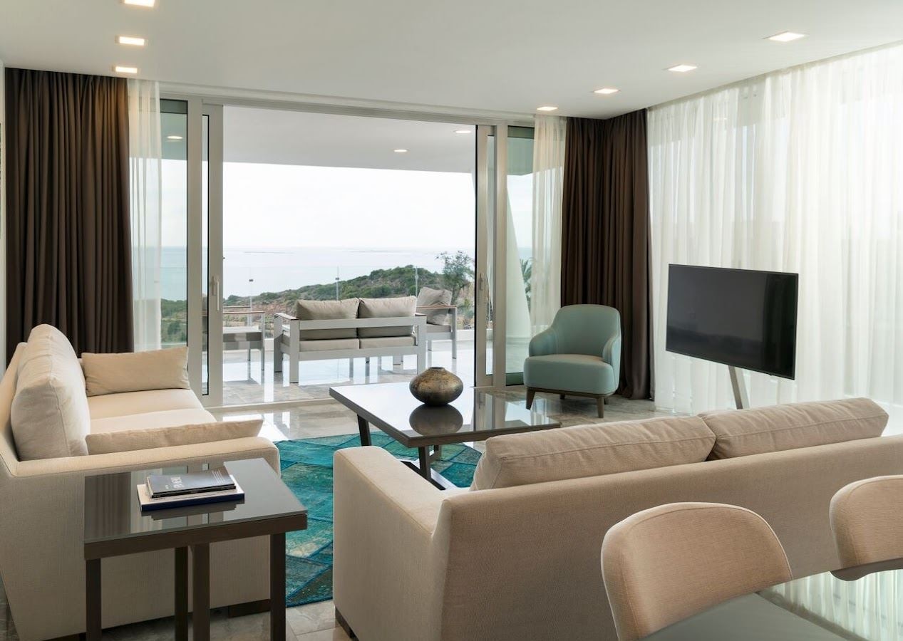 rooms-family-terrace-residence