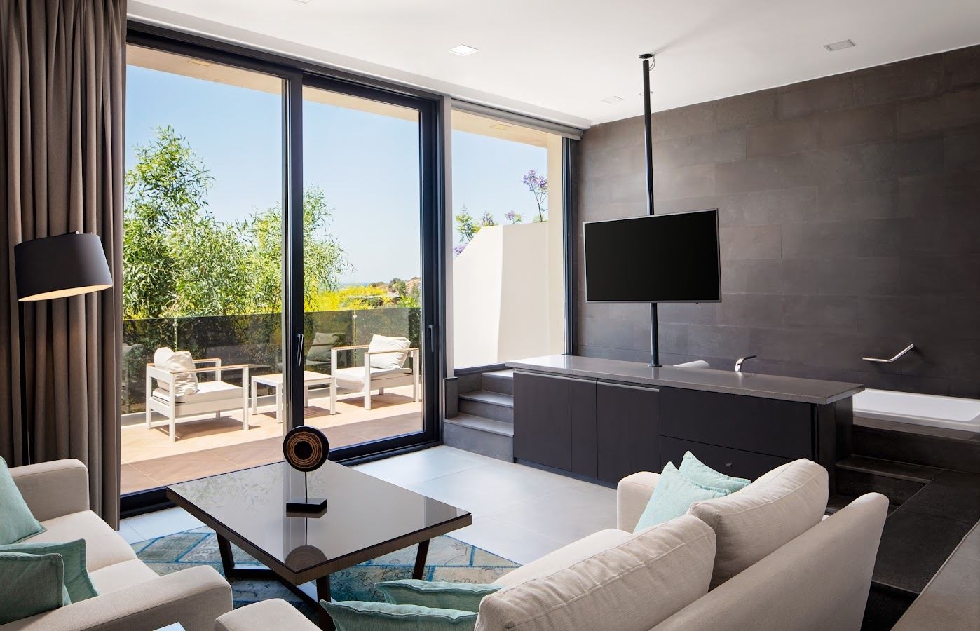 rooms-grand-suite-sea-view