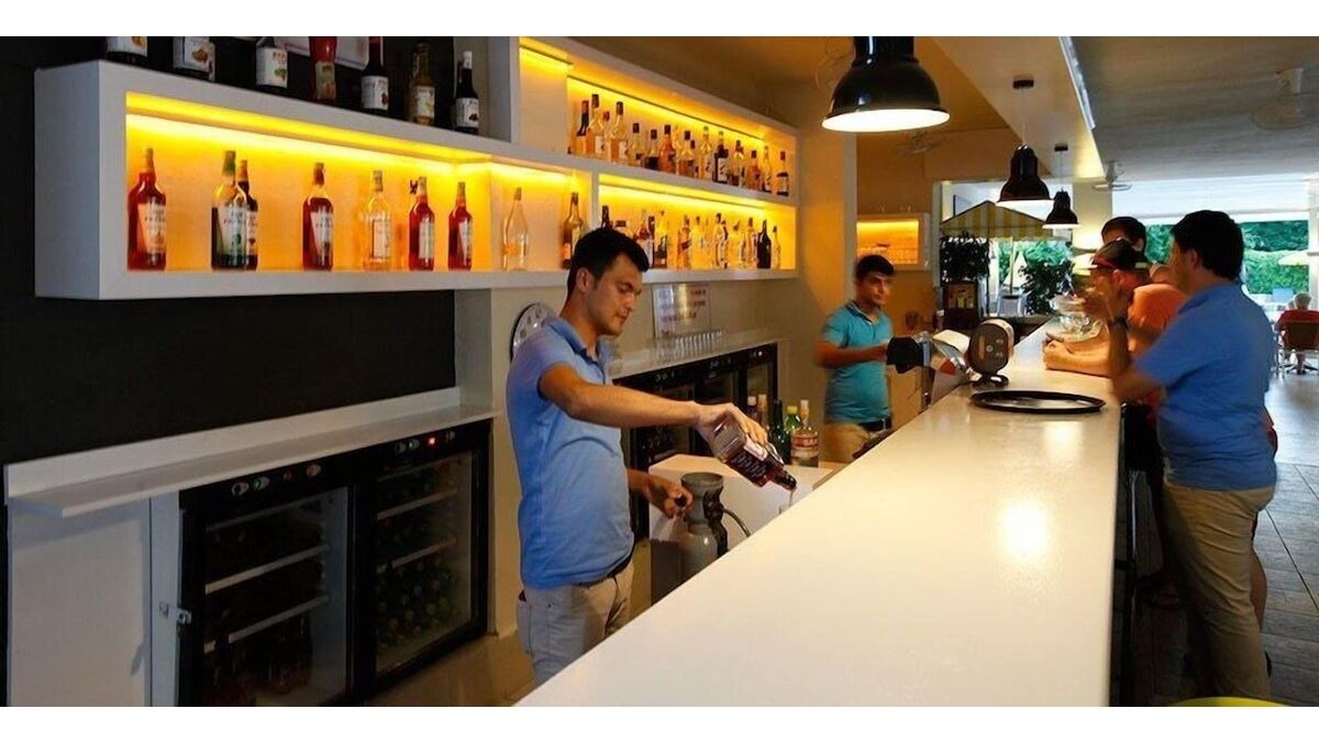 bars-main-bar