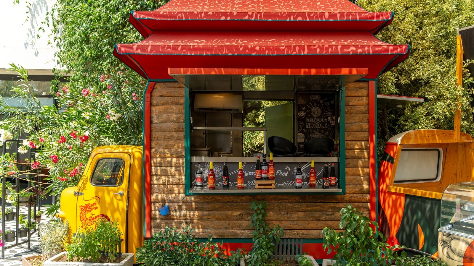 restaurants-food-trucks-mobile-kitchens-from-all-the-world