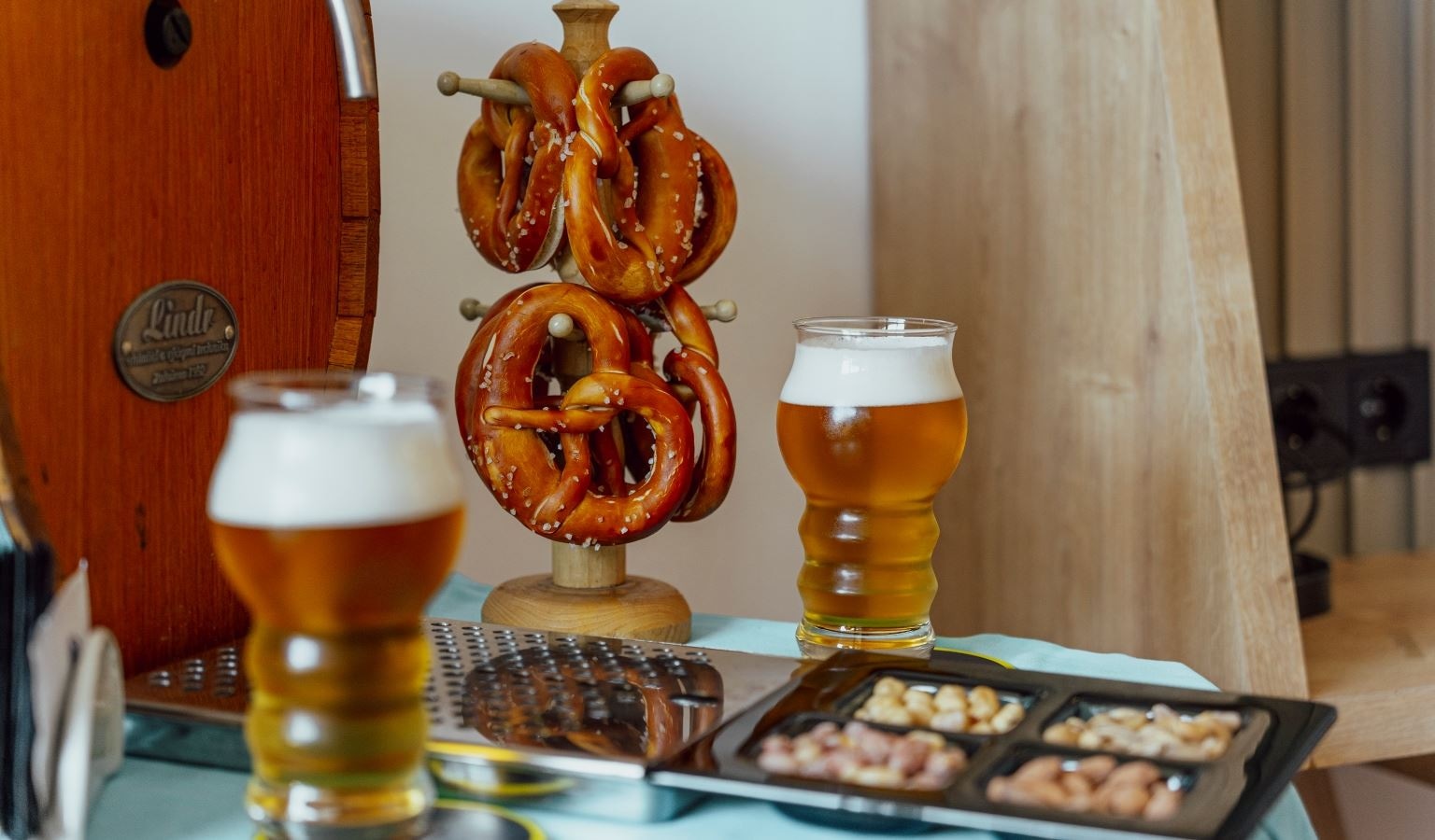 rooms-october-fest-room