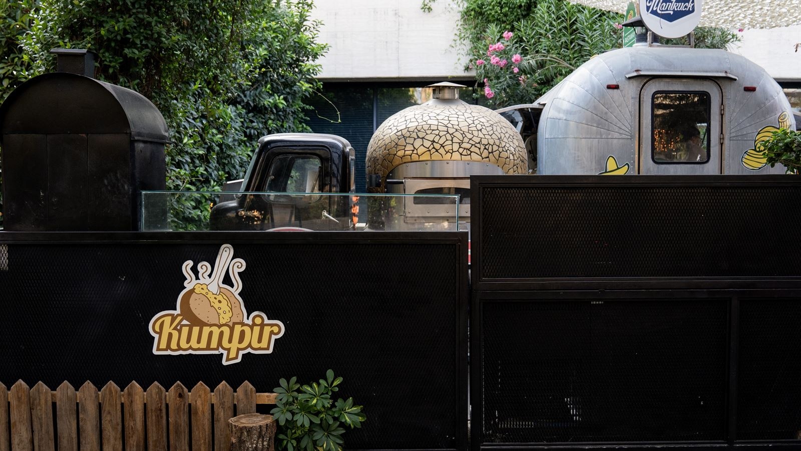 restaurants-food-trucks-mobile-kitchens-from-all-the-world