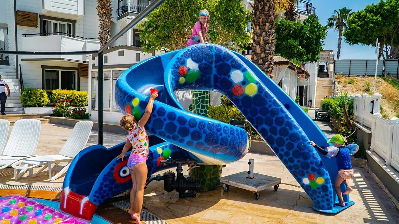 pools-outdoor-childrens-pool