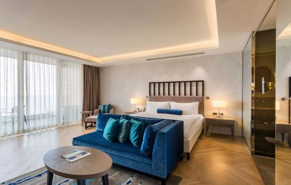 rooms-deluxe-sea-view-room