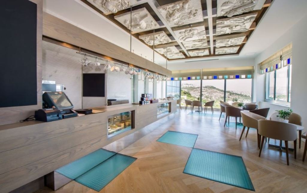 bars-sandalwood-bar-patisserie