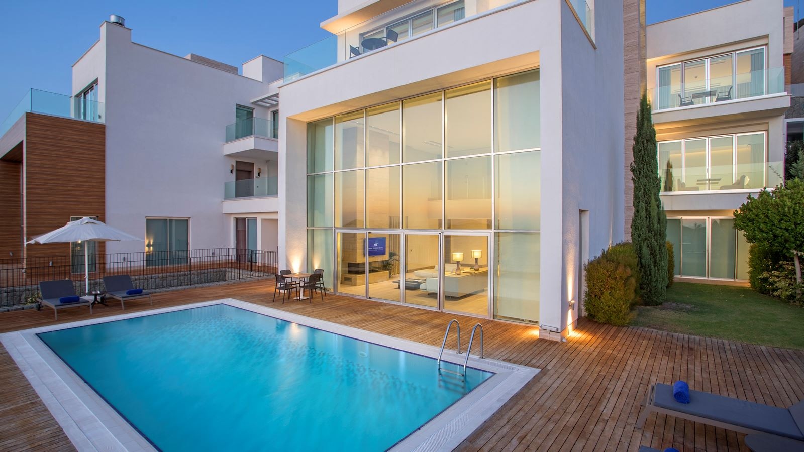 rooms-presidential-villa-5-bedroom-with-private-pool