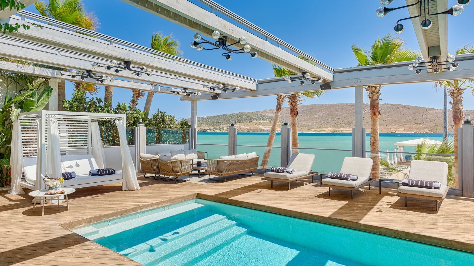 rooms-the-beach-villa