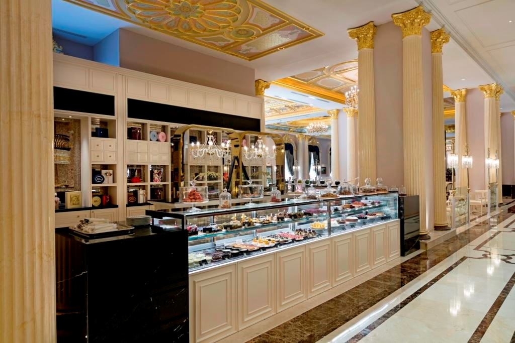 restaurants-dolmabahce-patisserie