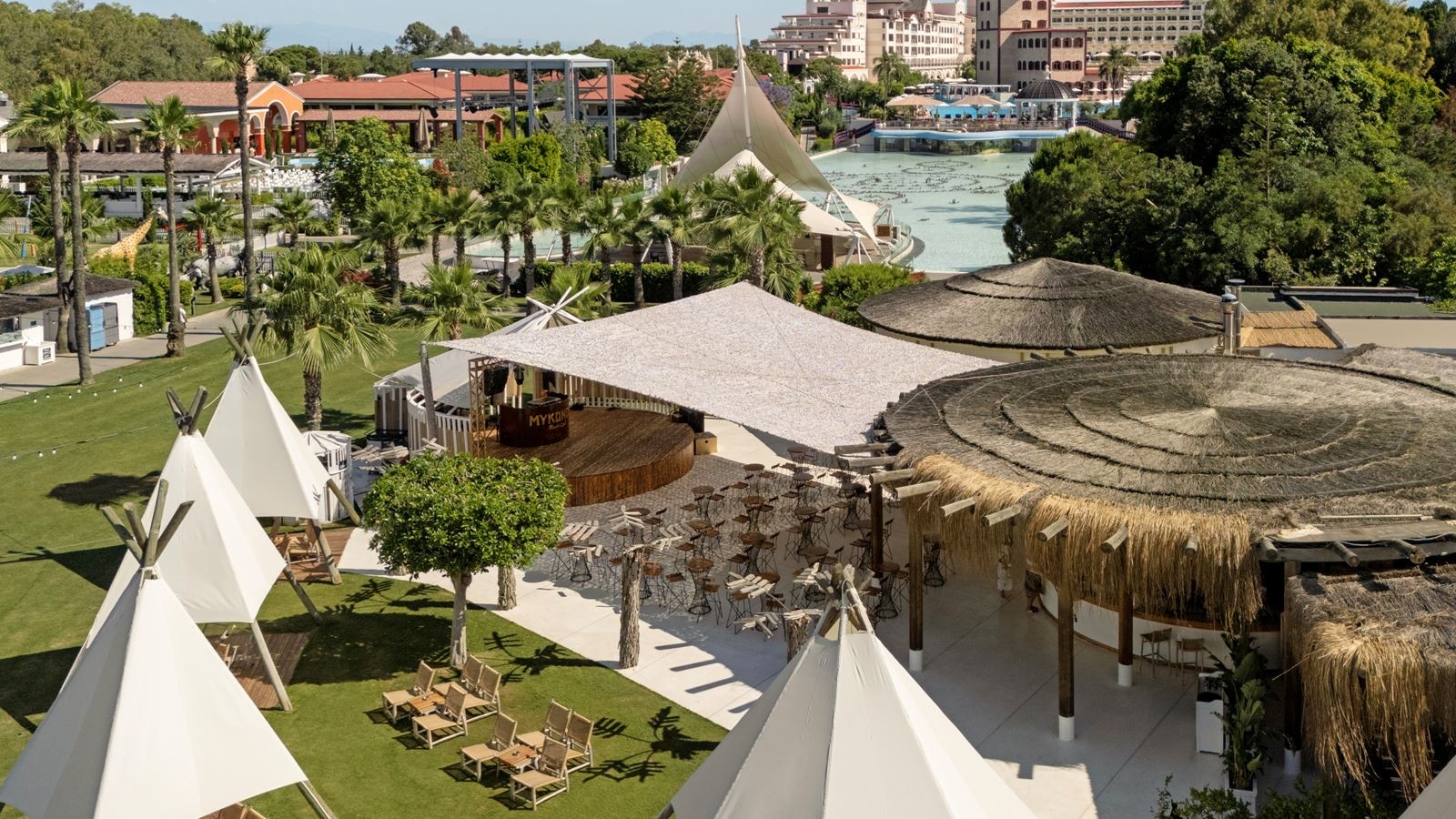 bars-mykonos-beach-club