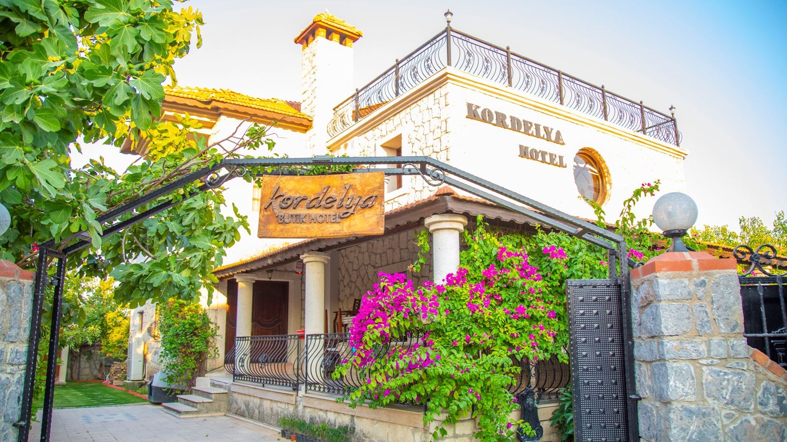 general-main-building