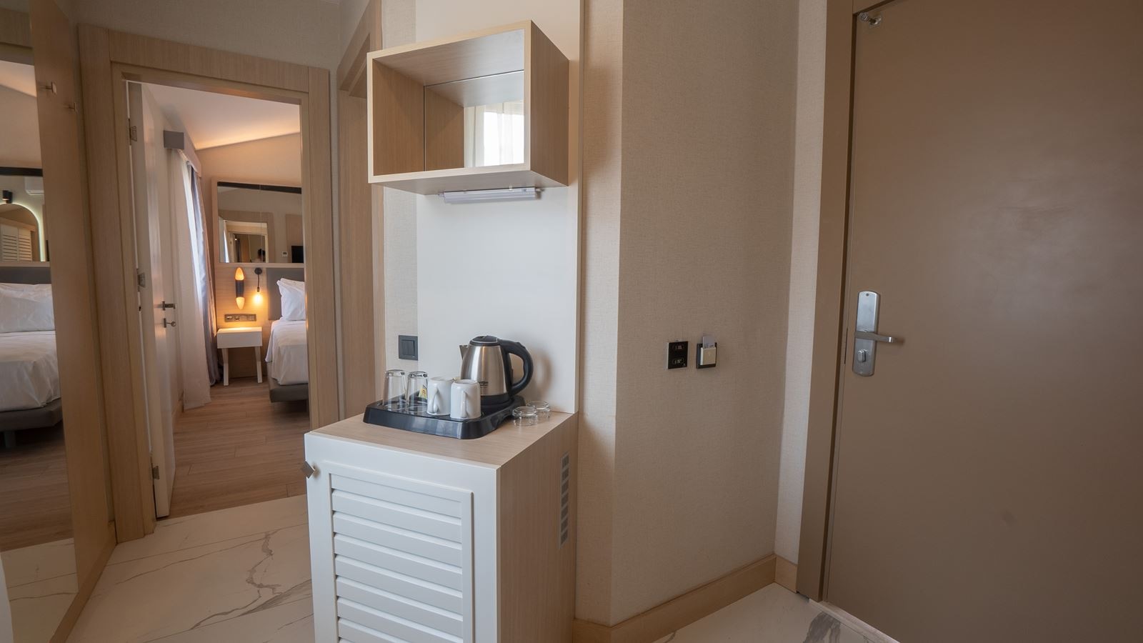 rooms-family-room-connection