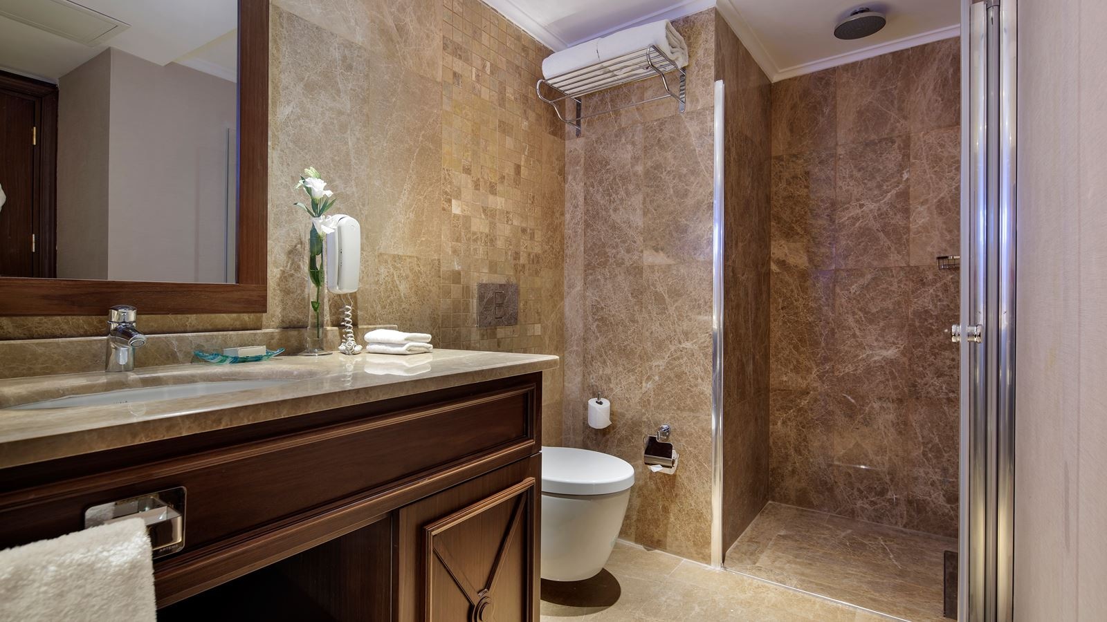 rooms-executive-king-suite-with-terrace