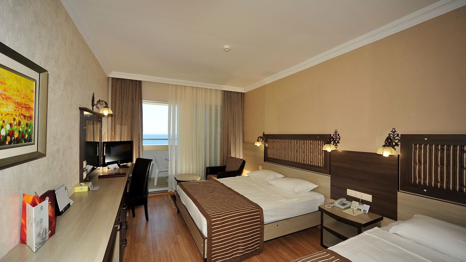 rooms-coral-room-sea-view
