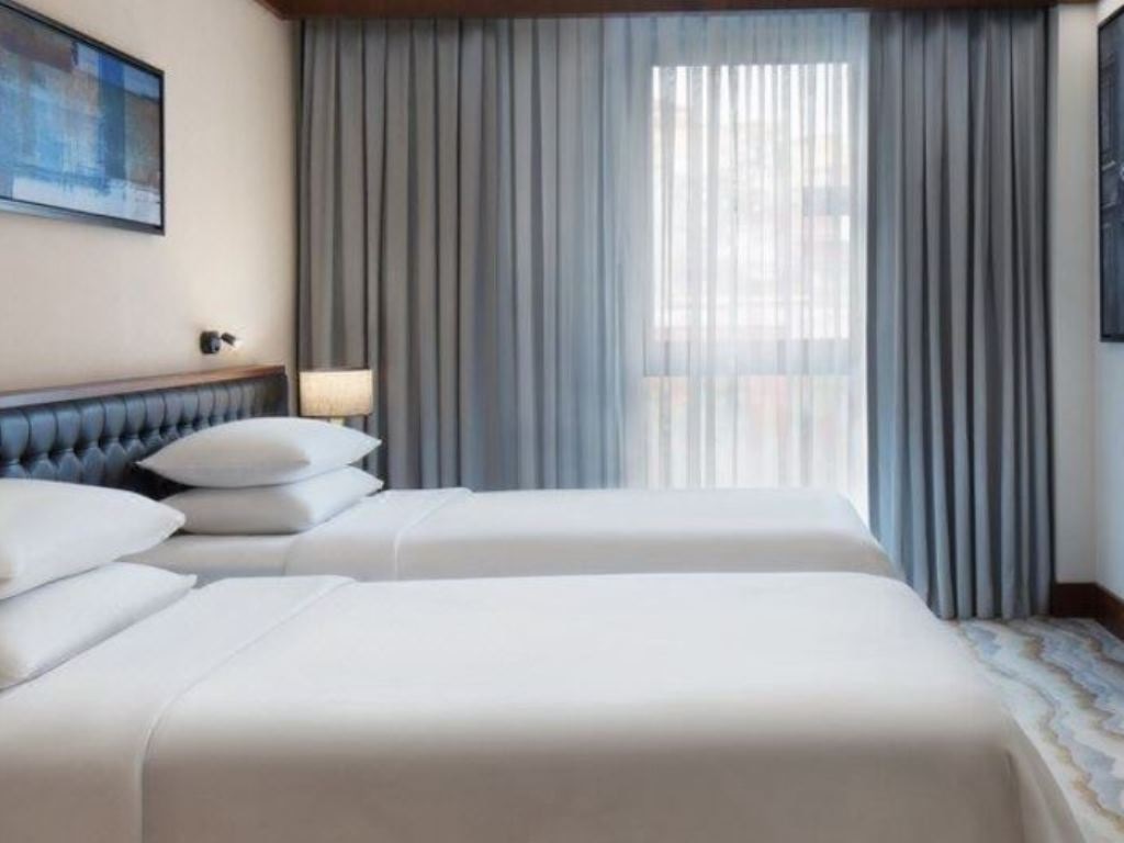 rooms-executive-room