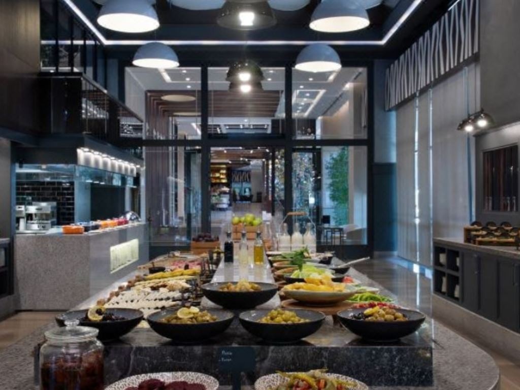 restaurants-restaurant