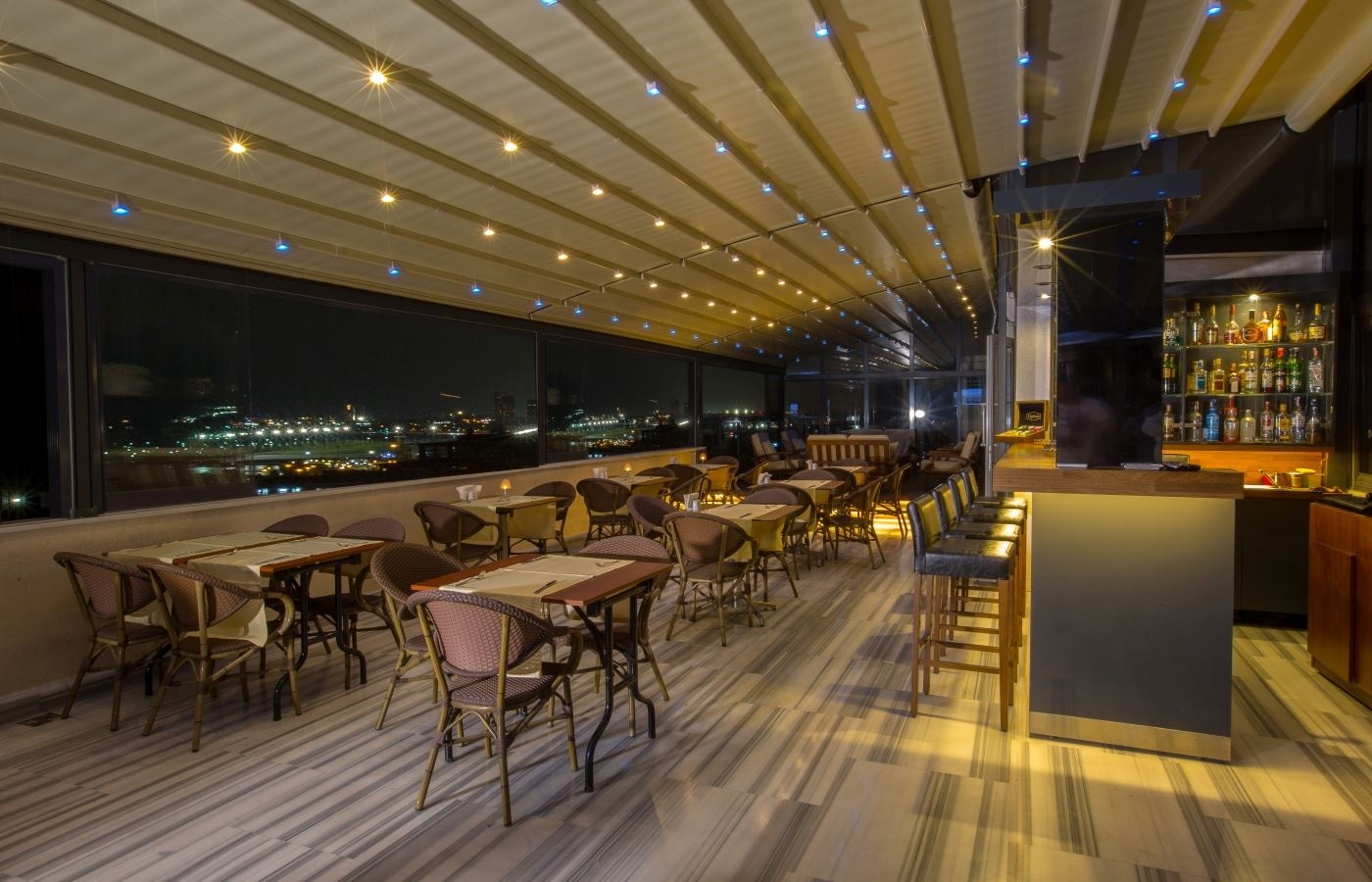 restaurants-rooftop-terrace-restaurant-and-bar