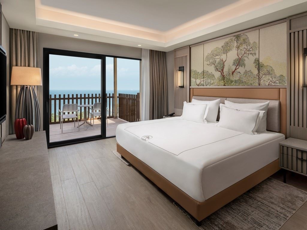 rooms-corner-suite-unique-sea-view