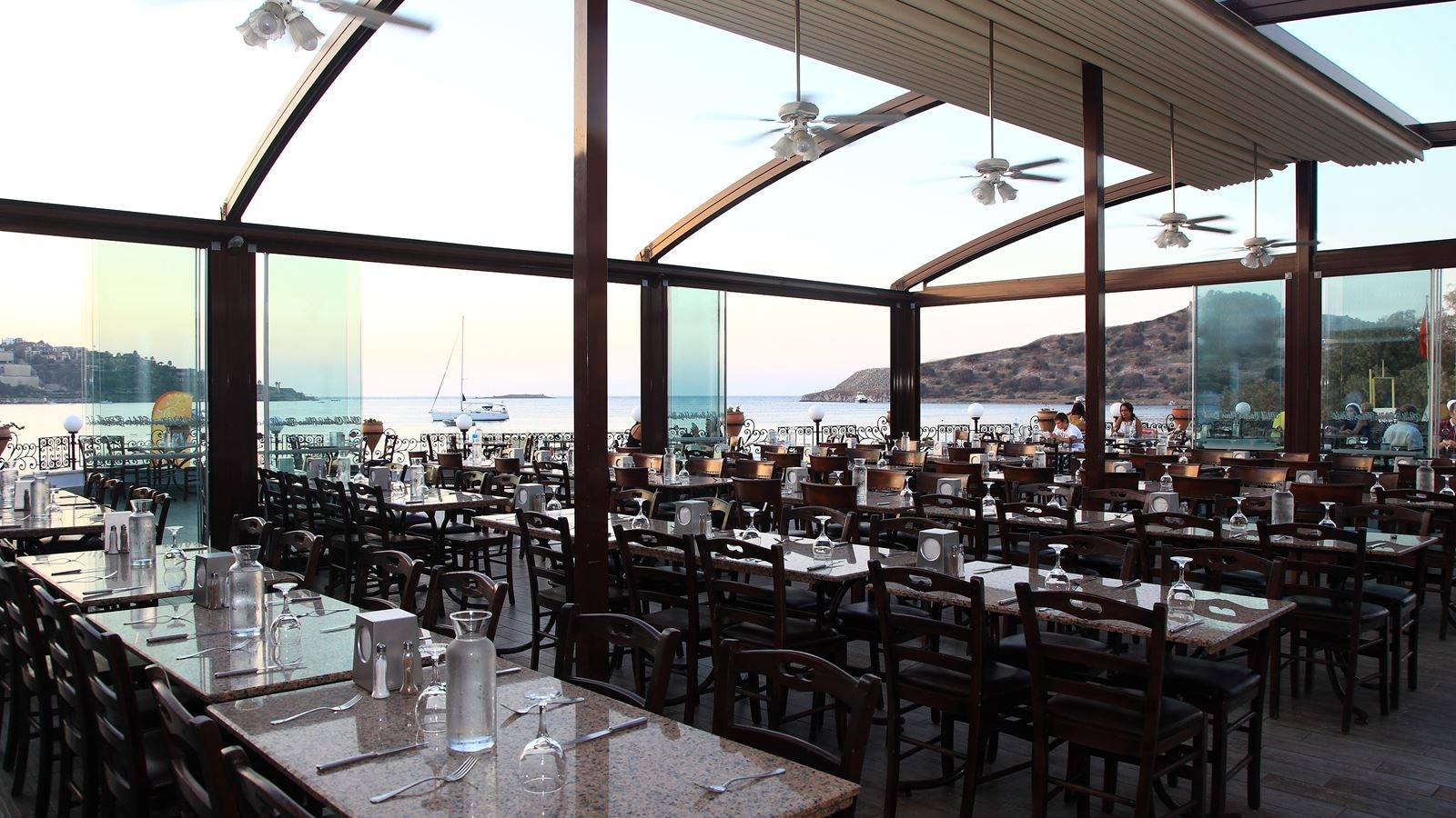 restaurants-main-restaurant