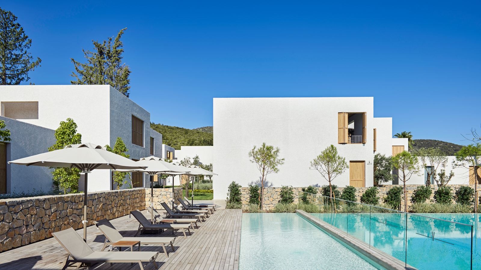 pools-outdoor-childrens-pool