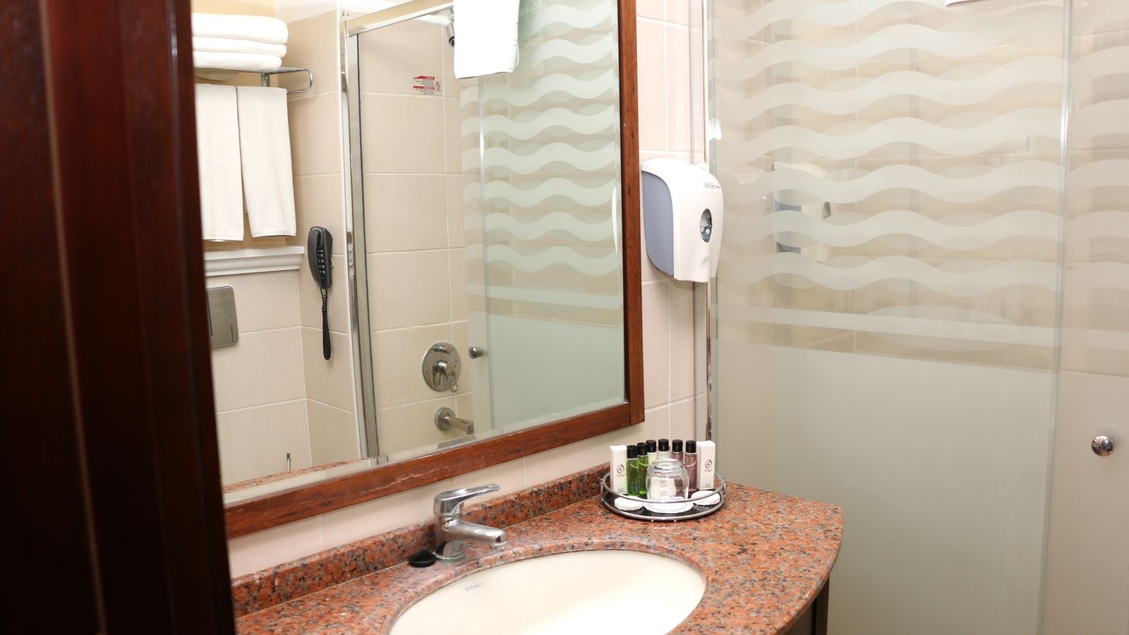 rooms-standard-room-land-view