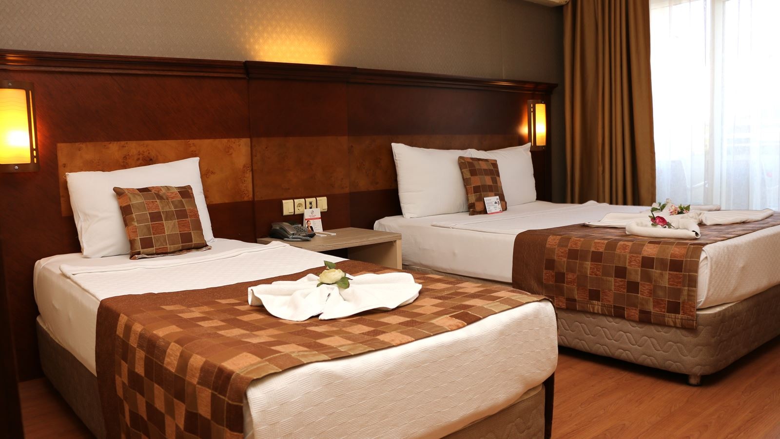 rooms-standard-room-land-view