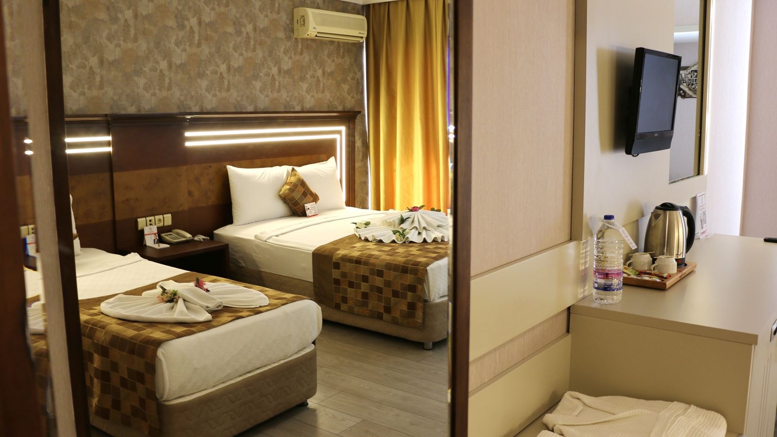 rooms-standard-room-sea-view