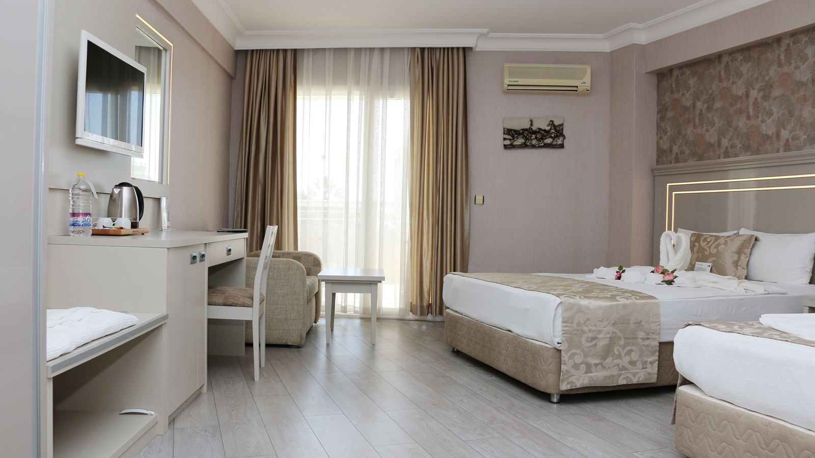 rooms-superior-room-sea-view