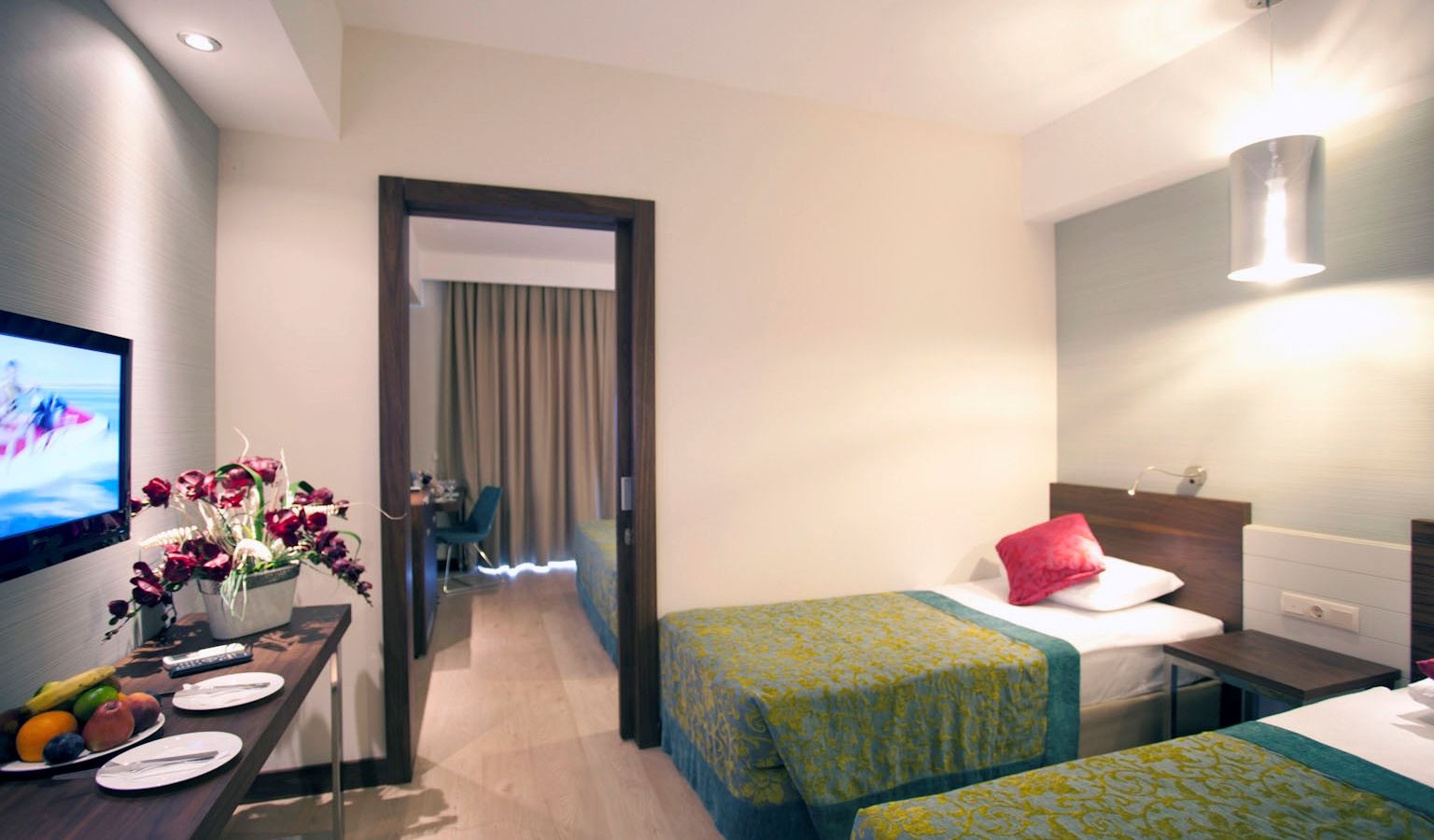 rooms-family-suite-room