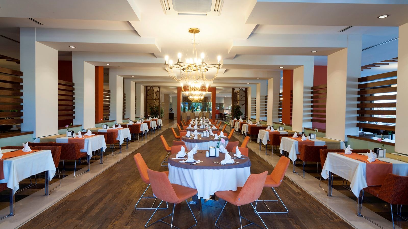 restaurants-main-restaurant