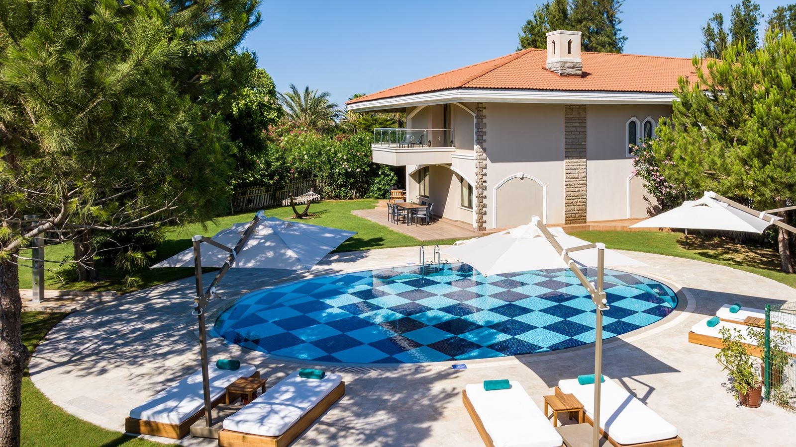 rooms-bohemia-villa-with-private-pool