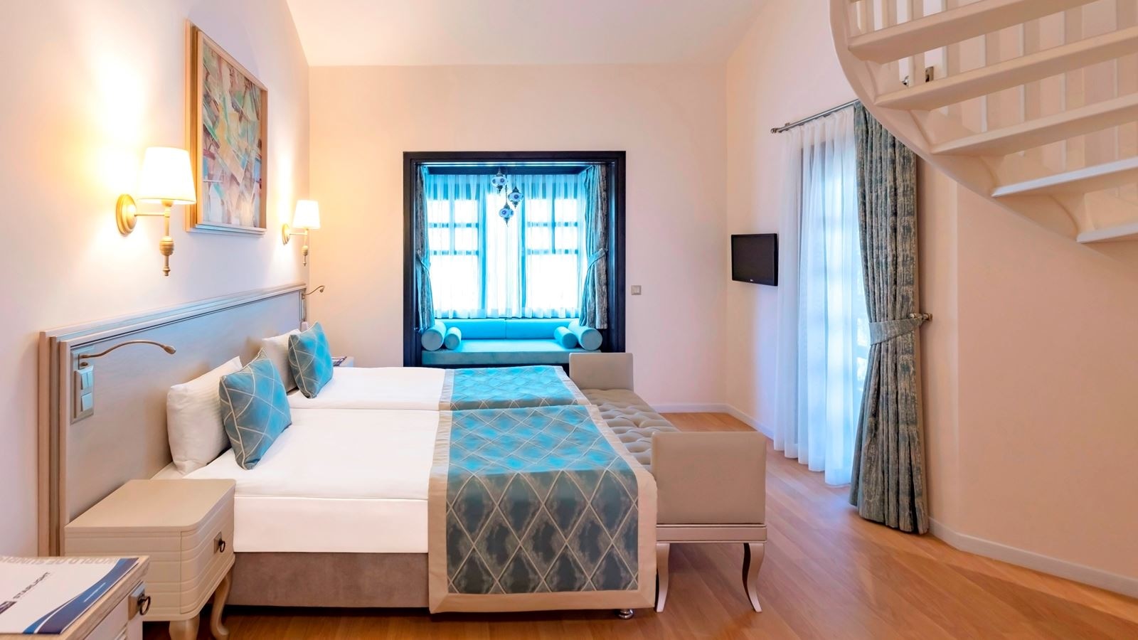 rooms-club-jacuzzi-dublex