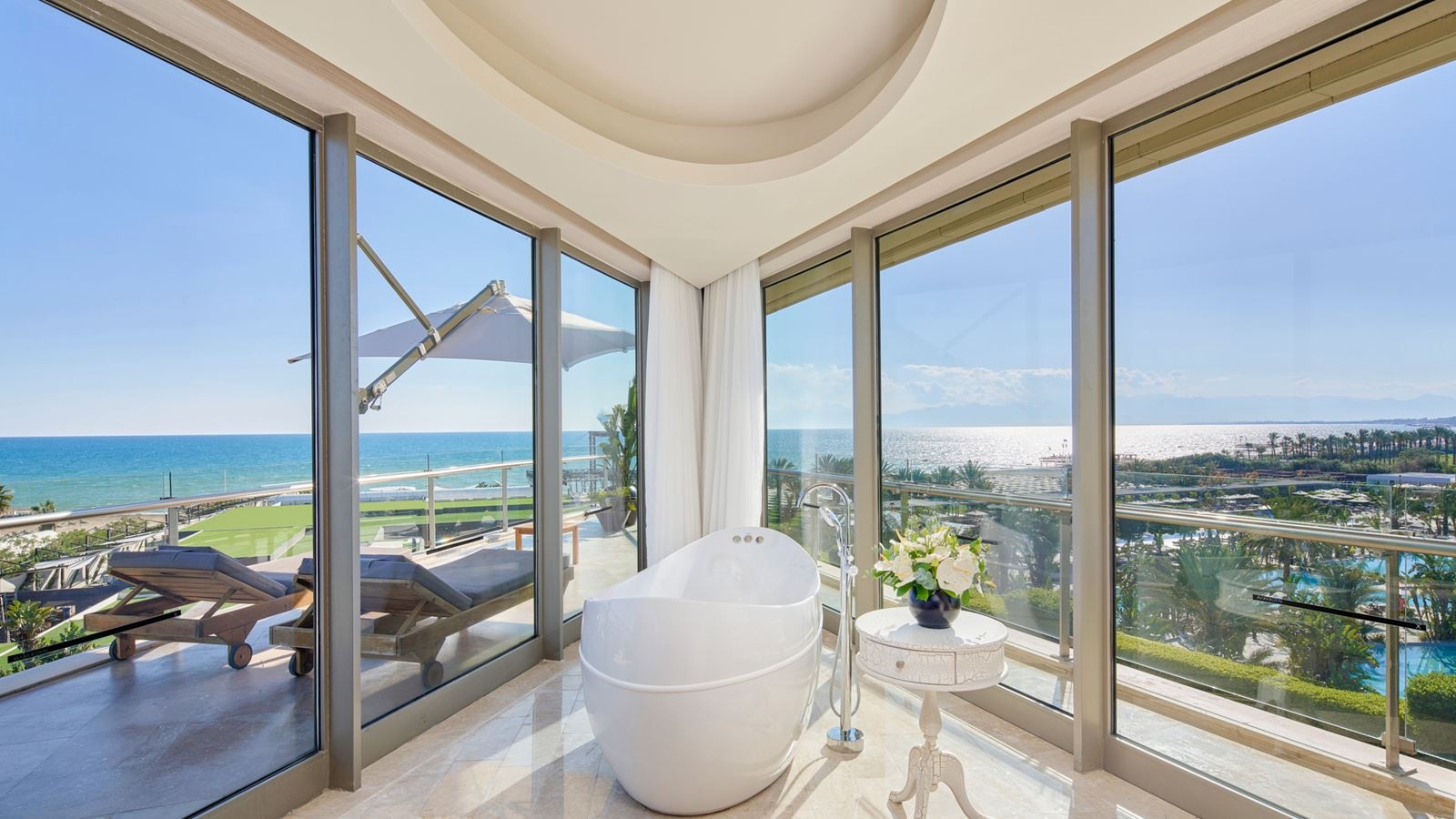 rooms-royal-deluxe-suite