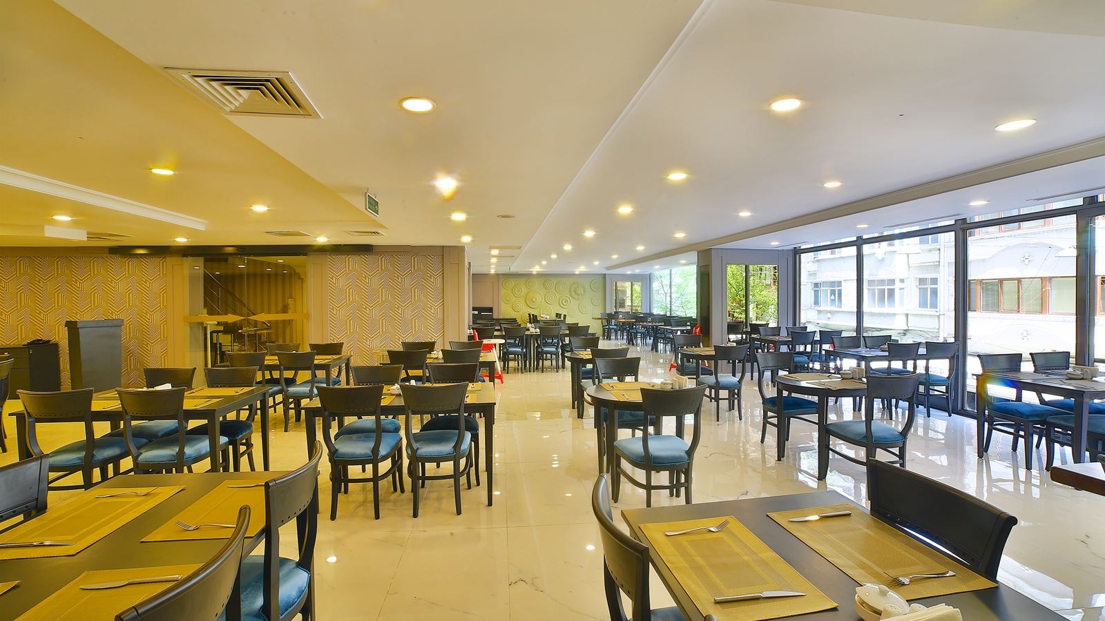 restaurants-restaurants